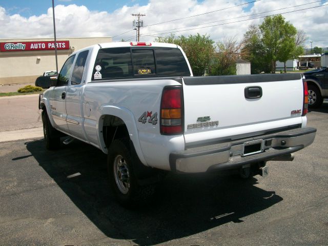 2004 GMC Sierra 2500 Dually 3500 Club Coupe