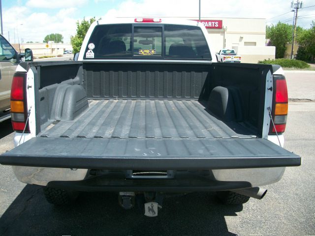 2004 GMC Sierra 2500 Dually 3500 Club Coupe