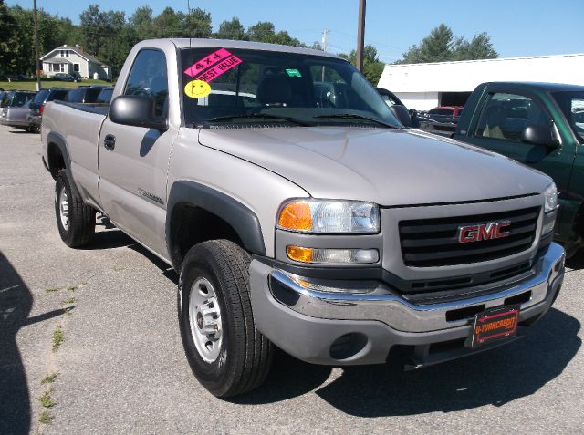 2004 GMC Sierra 2500 LS 2WD 4dr SUV