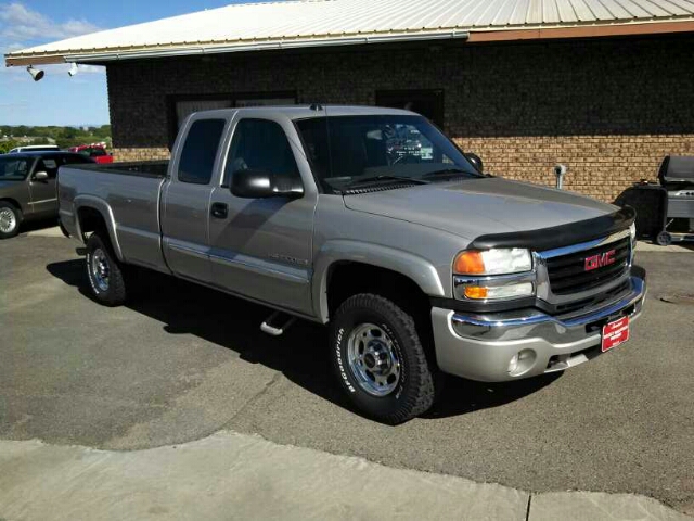 2004 GMC Sierra 2500 Dually 3500 Club Coupe