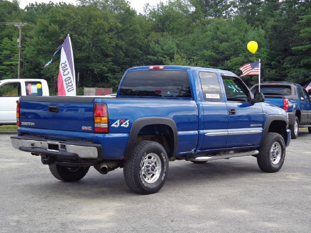 2004 GMC Sierra 2500 4DR SUV AT