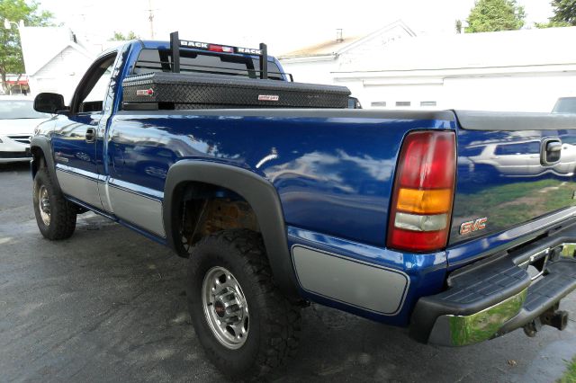 2004 GMC Sierra 2500 4x4 Crew Cab LE