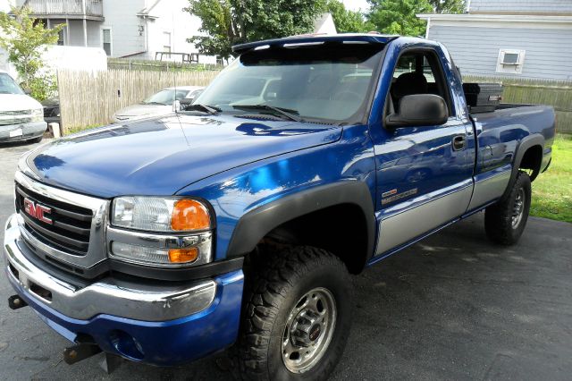 2004 GMC Sierra 2500 4x4 Crew Cab LE