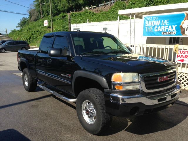 2004 GMC Sierra 2500 4DR SUV AT