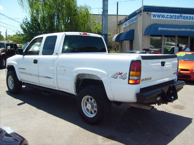 2004 GMC Sierra 2500 4DR SUV AT