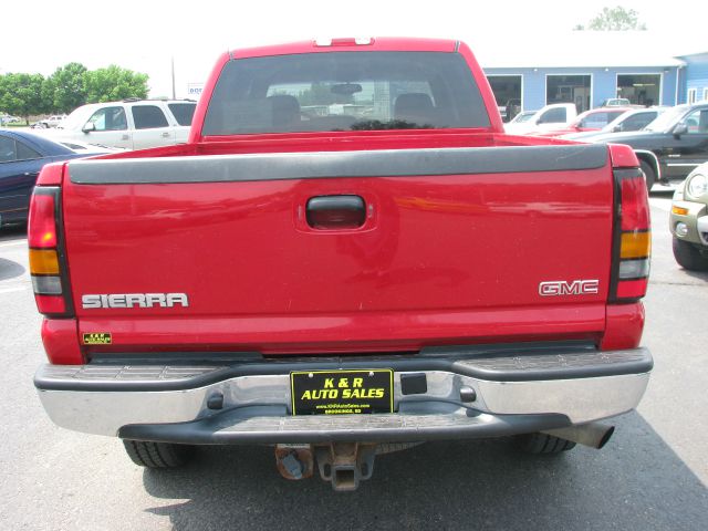 2005 GMC Sierra 2500 SLT