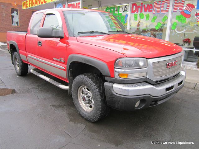 2005 GMC Sierra 2500 4DR SUV AT