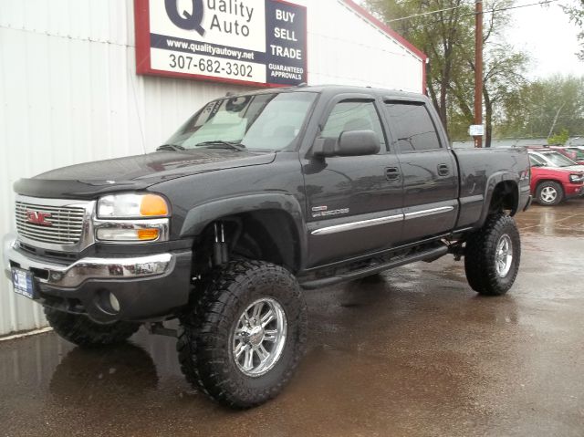 2005 GMC Sierra 2500 Premier, AWD, PWR MR, 7 Passgr