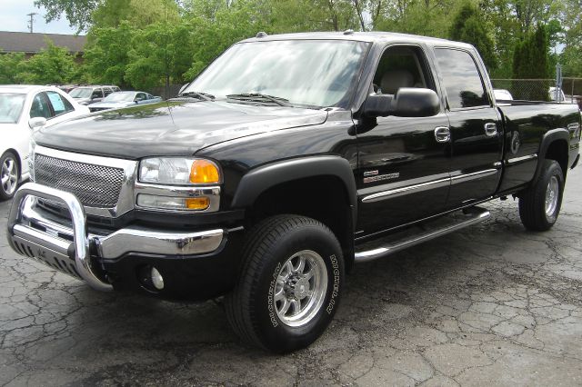 2005 GMC Sierra 2500 4WD 4dr AT