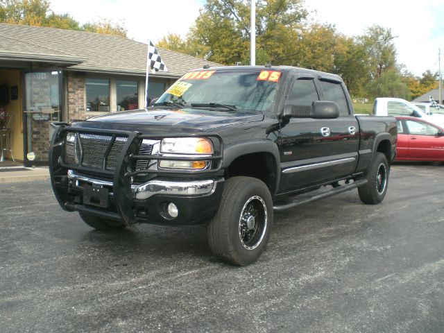 2005 GMC Sierra 2500 S Cruiser Wagon 4D