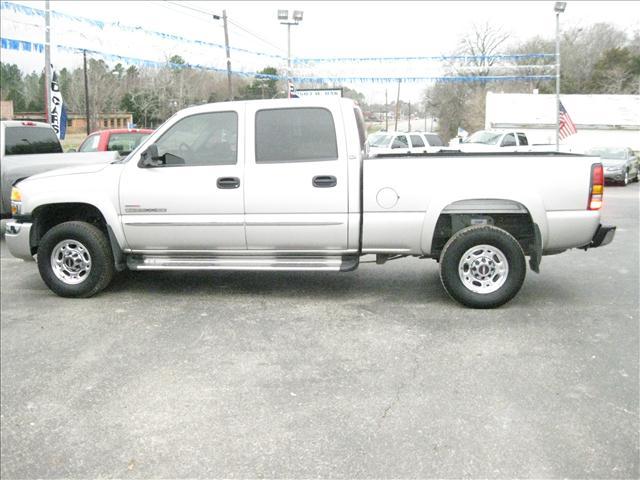 2005 GMC Sierra 2500 SLT