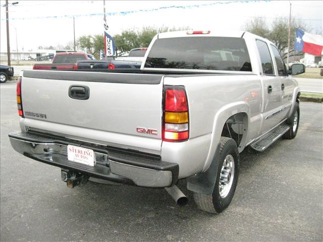 2005 GMC Sierra 2500 SLT