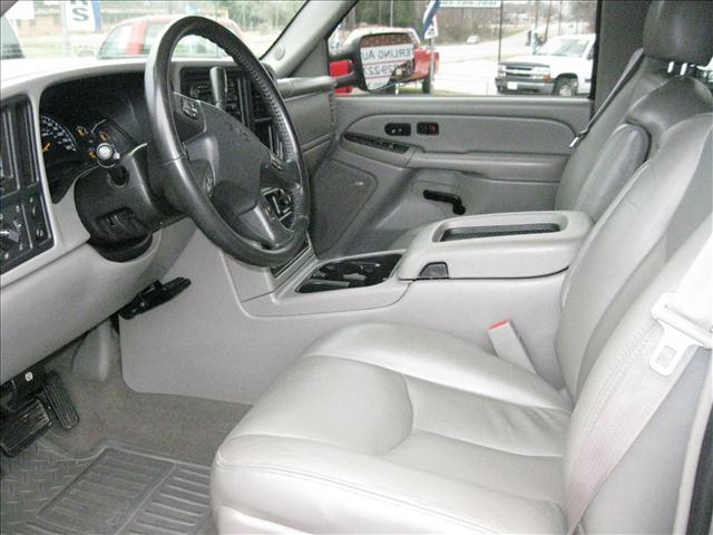 2005 GMC Sierra 2500 SLT