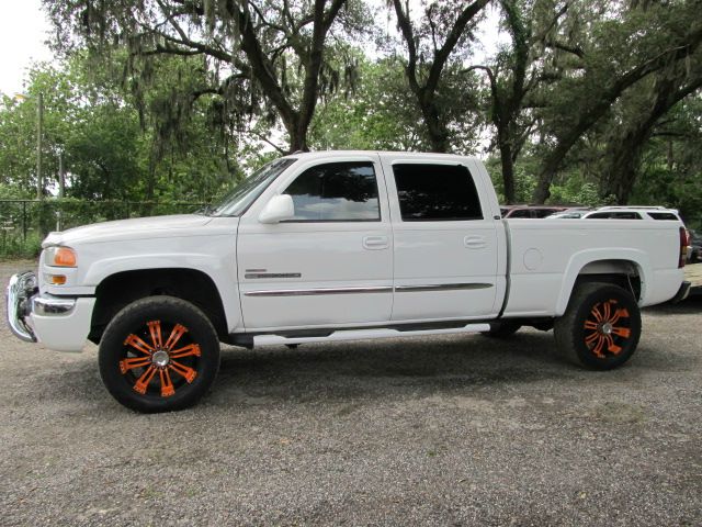 2005 GMC Sierra 2500 Cloth Buckets