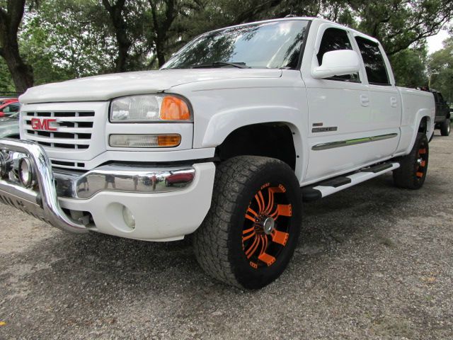 2005 GMC Sierra 2500 Cloth Buckets