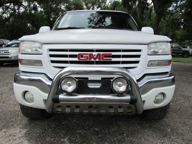 2005 GMC Sierra 2500 Cloth Buckets