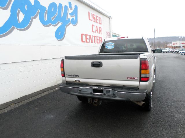 2005 GMC Sierra 2500 Lsall Wheeldrive