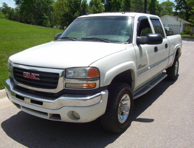 2005 GMC Sierra 2500 WOW OH Wowbig FOOT IN THE House