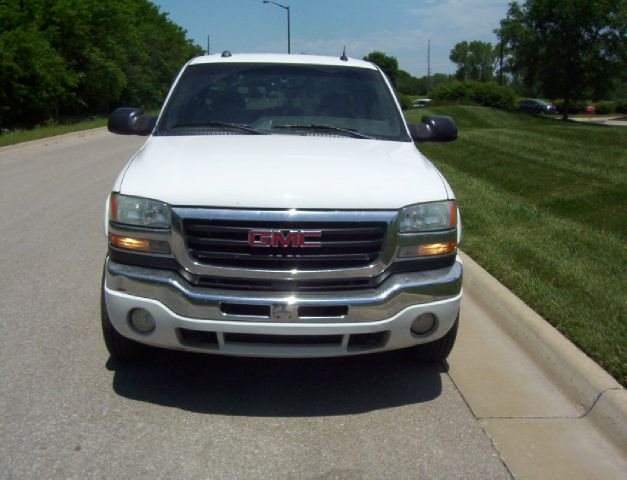 2005 GMC Sierra 2500 WOW OH Wowbig FOOT IN THE House