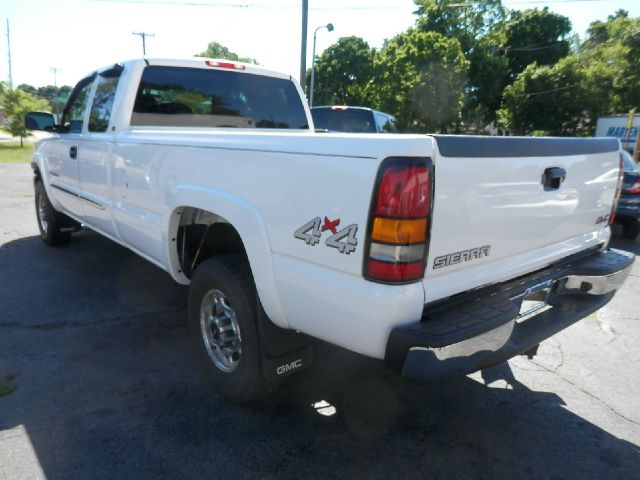 2005 GMC Sierra 2500 Dually 3500 Club Coupe