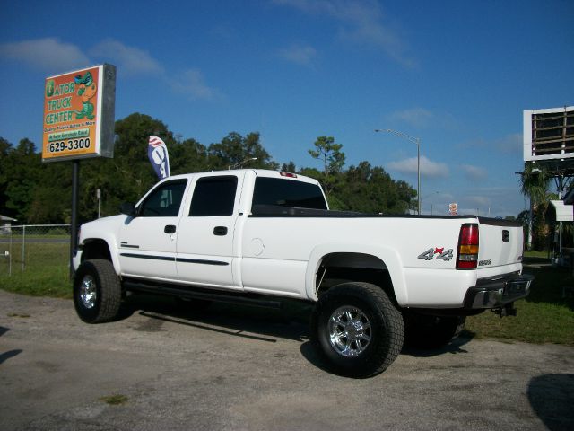 2006 GMC Sierra 2500 SLT