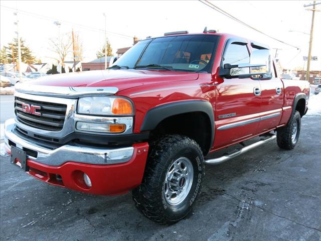 2006 GMC Sierra 2500 2006 Buick CX