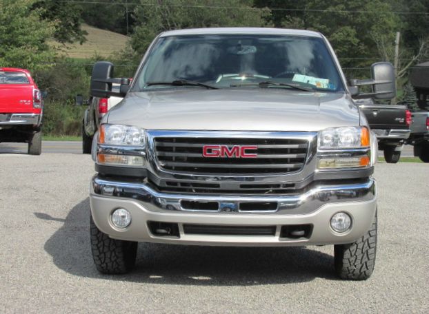 2006 GMC Sierra 2500 Luxury Package AWD