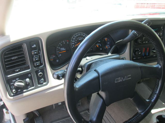 2006 GMC Sierra 2500 LT Leather Cd Tape