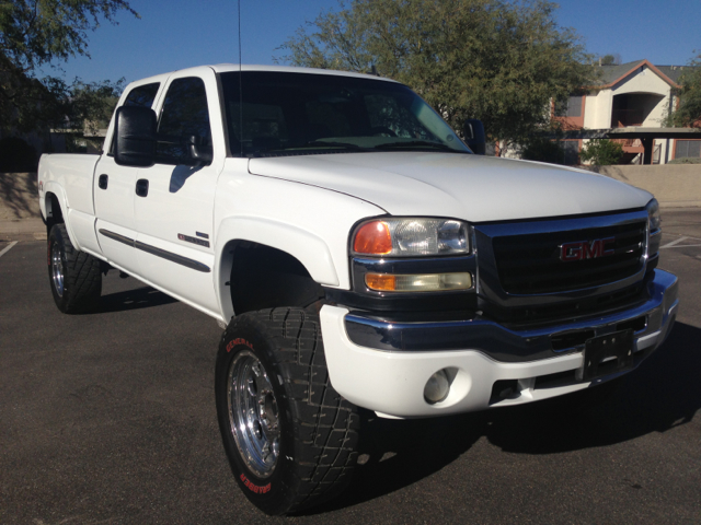 2006 GMC Sierra 2500 SLE Sierra 2WD