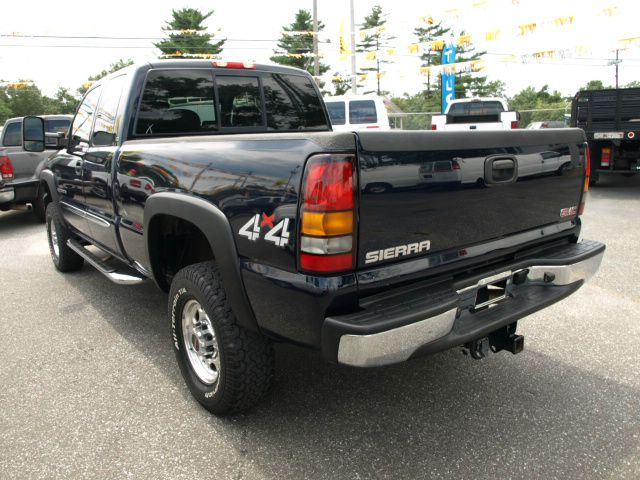 2006 GMC Sierra 2500 LT 34K V6 ROOF