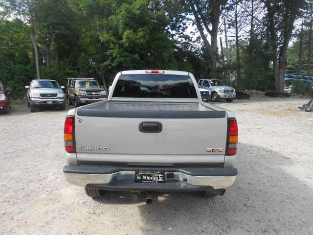 2006 GMC Sierra 2500 Cont. ED