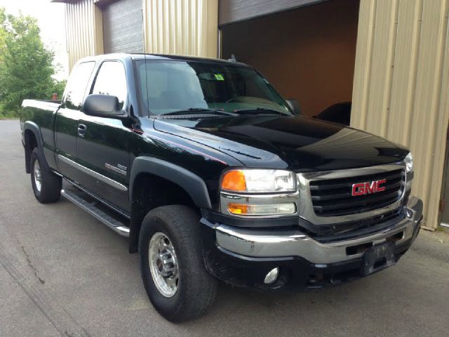 2006 GMC Sierra 2500 4WD EXT LT