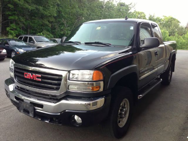 2006 GMC Sierra 2500 4WD EXT LT