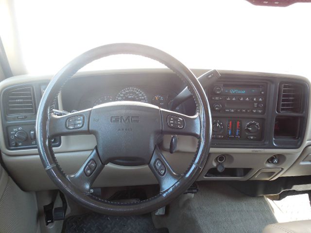 2006 GMC Sierra 2500 SLE Sierra 2WD