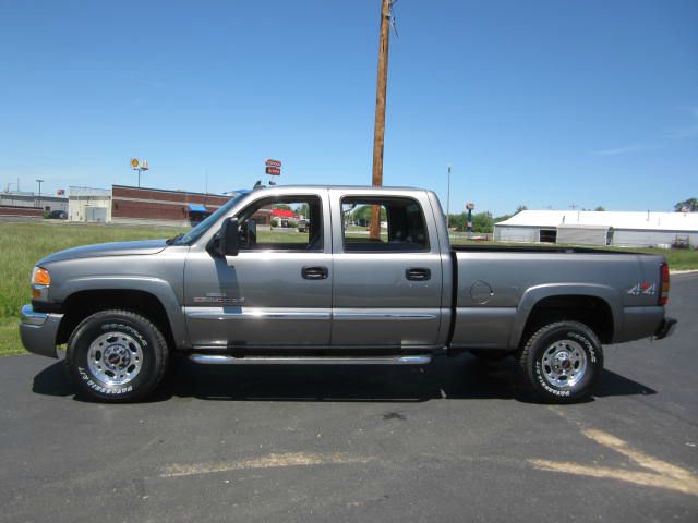 2006 GMC Sierra 2500 SLE Sierra 2WD