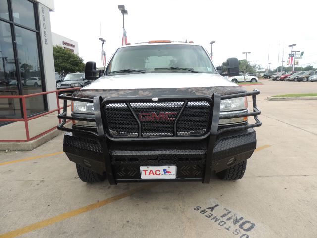 2006 GMC Sierra 2500 SLE Sierra 2WD