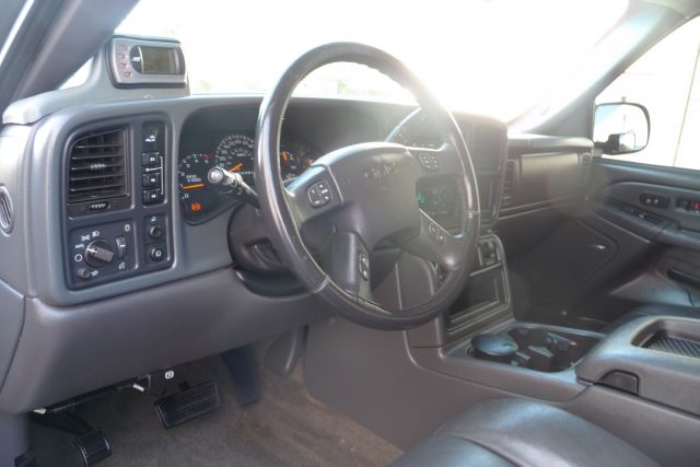 2006 GMC Sierra 2500 SLE Sierra 2WD