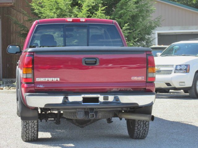 2006 GMC Sierra 2500 2007 Ford STX