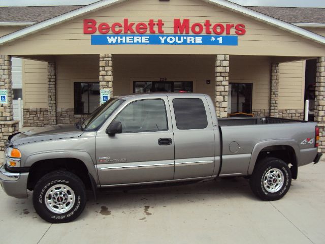 2006 GMC Sierra 2500 4WD EXT LT