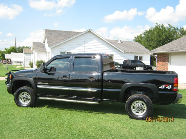 2006 GMC Sierra 2500 Base 3500 2 WD