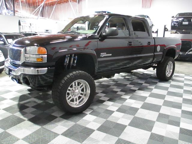 2006 GMC Sierra 2500 SLE Sierra 2WD