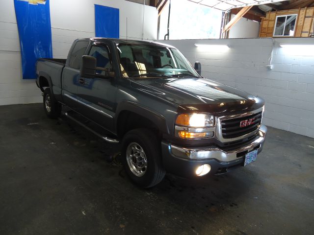 2006 GMC Sierra 2500 CREW CAB DRW WRK T