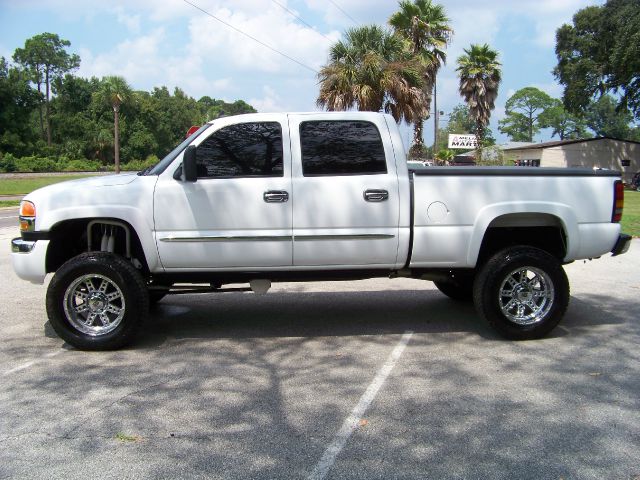 2007 GMC Sierra 2500 SLE Sierra 2WD