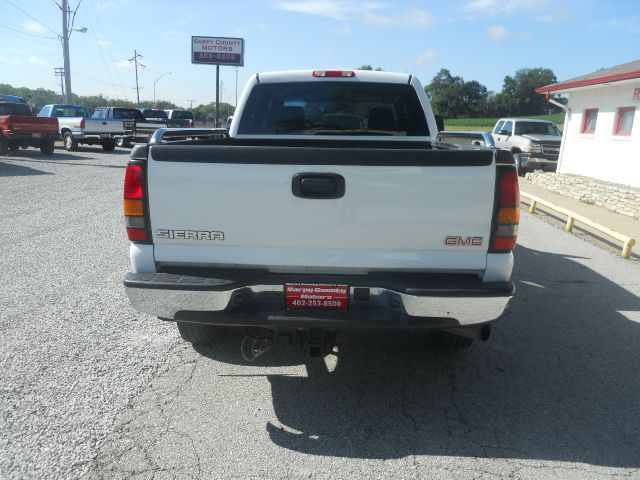 2007 GMC Sierra 2500 SLE Sierra 2WD