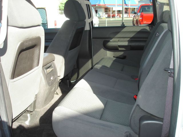 2007 GMC Sierra 2500 XLE Passenger Van