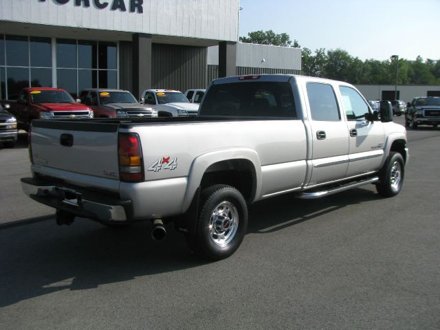 2007 GMC Sierra 2500 SWB SL