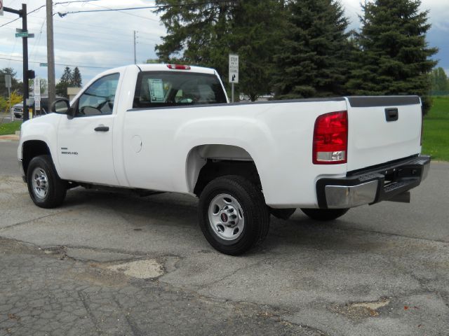 2008 GMC Sierra 2500 2011 Toyota Limited