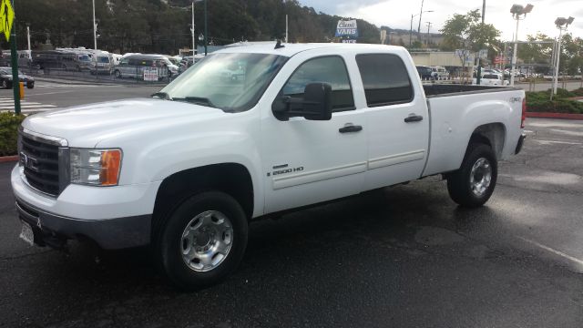 2008 GMC Sierra 2500 4dr S Tiptronic