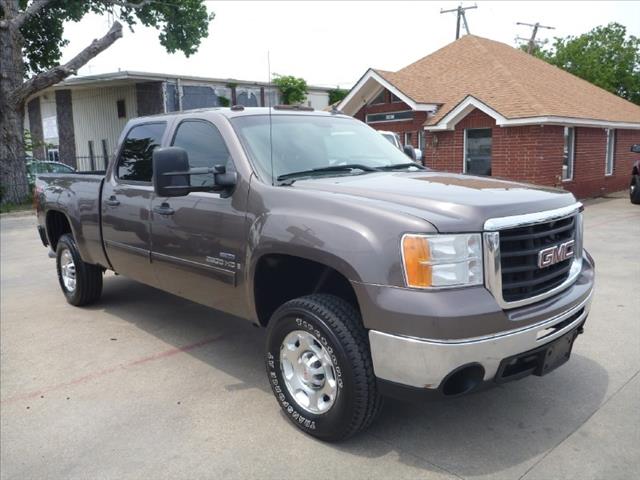 2008 GMC Sierra 2500 All Wheel Drive - Loaded