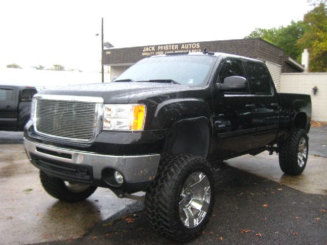 2008 GMC Sierra 2500 4dr Sdn 2.7T Quattro Auto